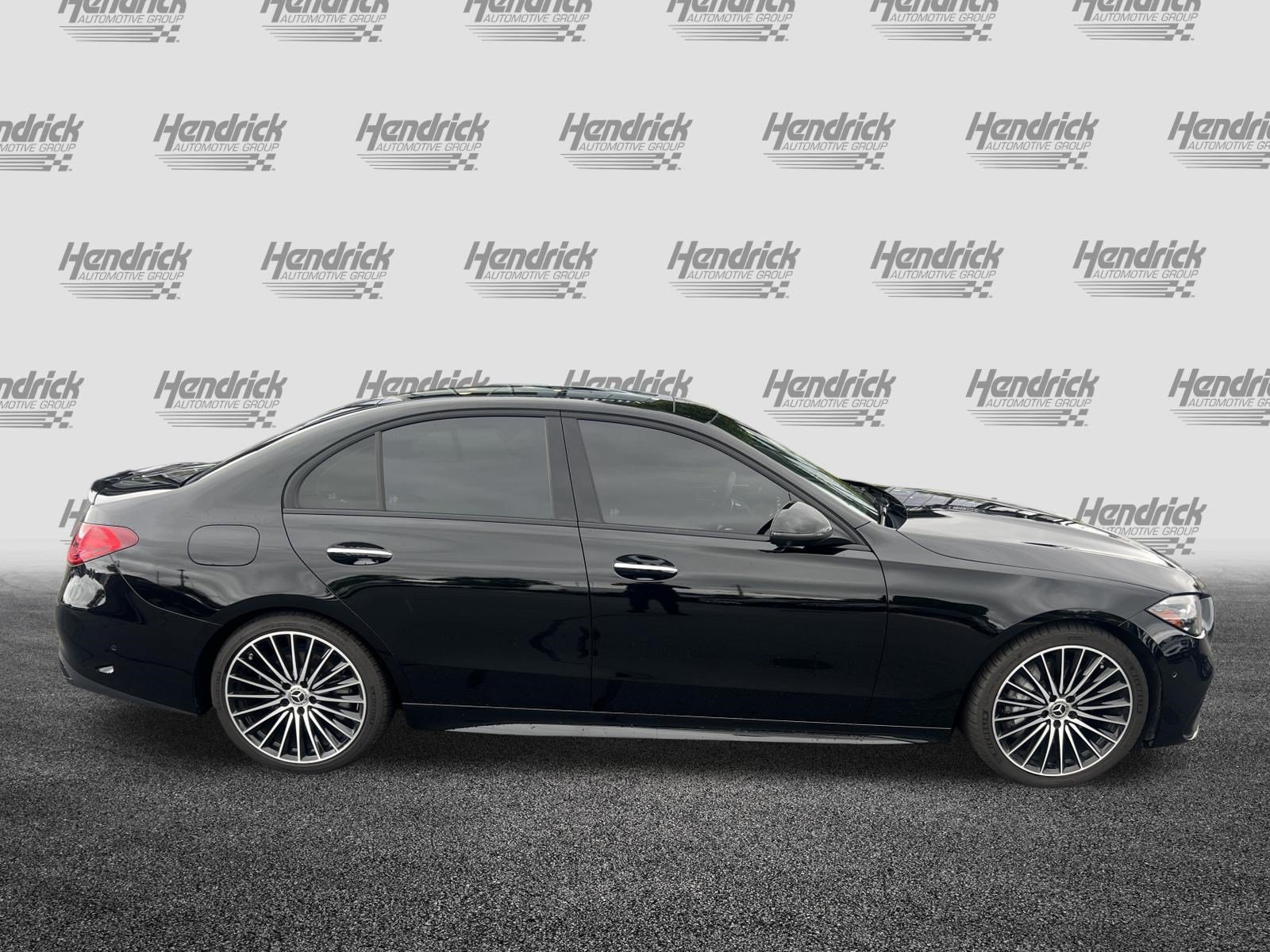Used 2023 Mercedes-Benz C 300 Sedan image 11