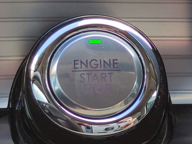 Used 2021 Lincoln Corsair FWD w/ Equipment Group 101A image 27