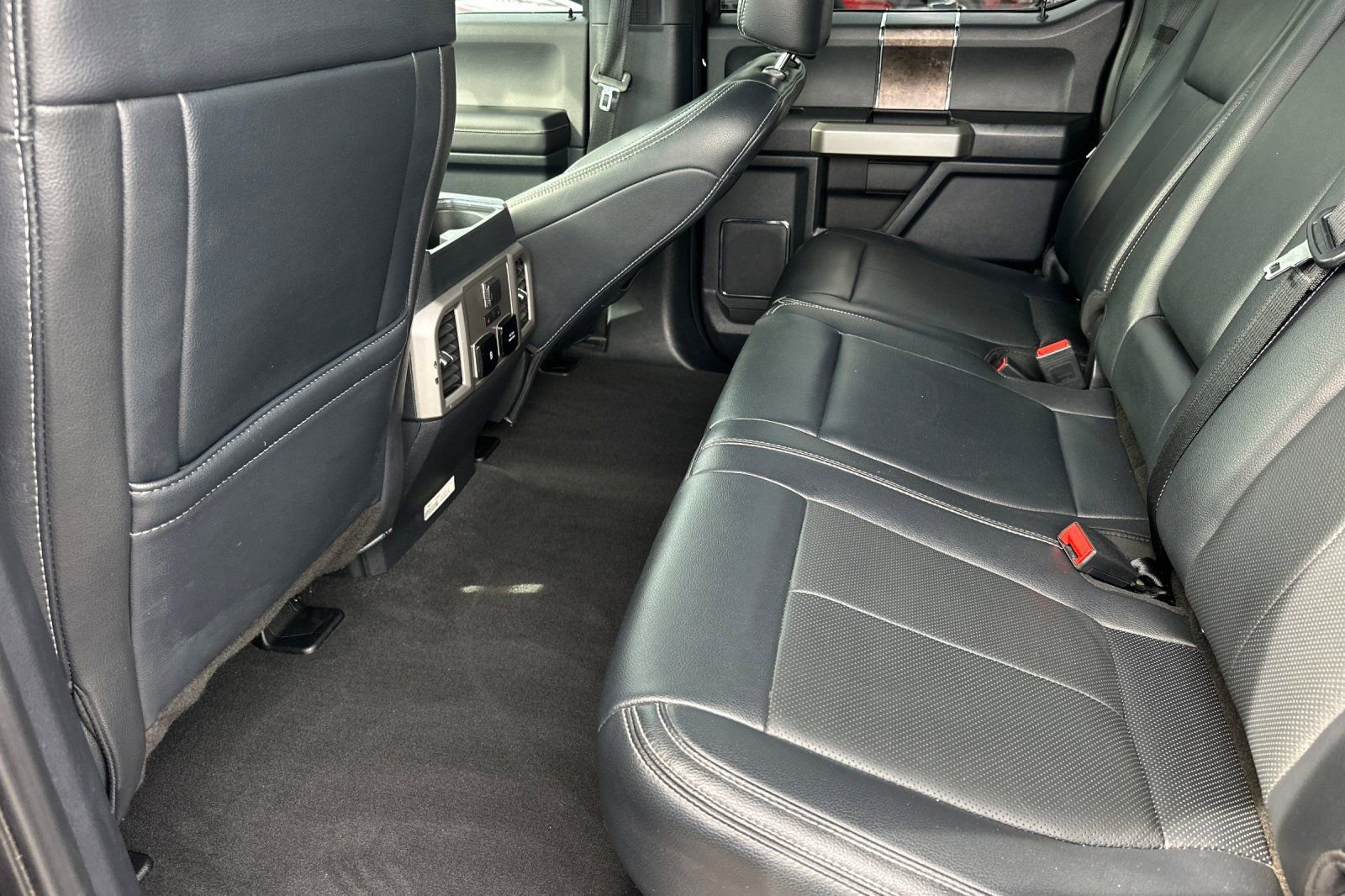 Used 2022 Ford F250 Lariat w/ Lariat Ultimate Package image 12