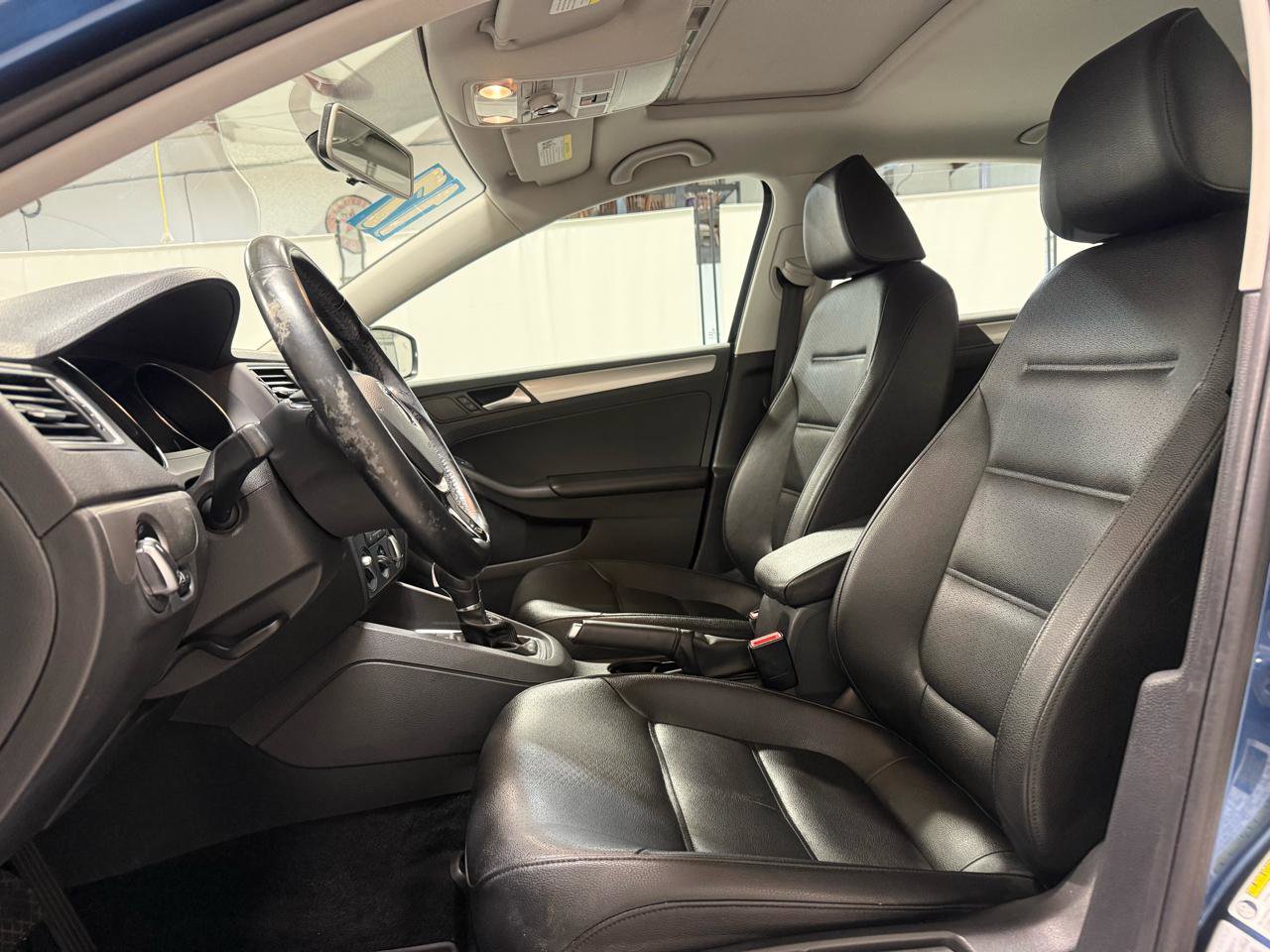 Used 2017 Volkswagen Jetta SE image 20