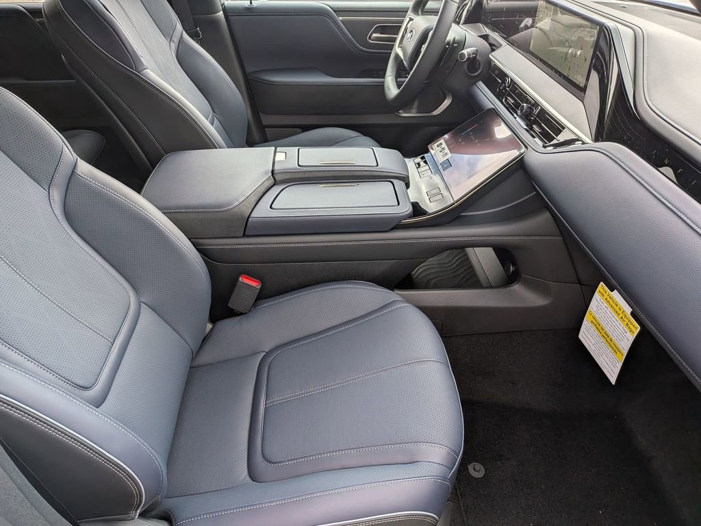 New 2026 INFINITI QX80 4WD w/ Sport Exterior Package image 39