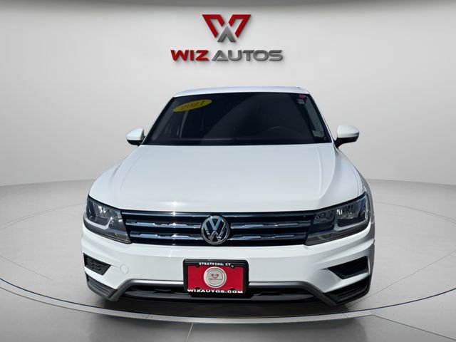Used 2021 Volkswagen Tiguan SE w/ Panoramic Sunroof Package AWD/4WD image 2