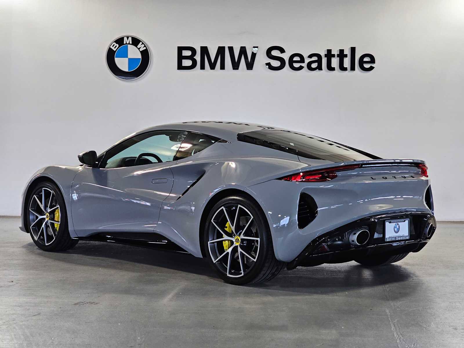 Used 2024 Lotus Emira First Edition image 4