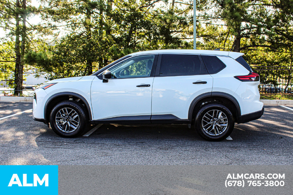 Used 2024 Nissan Rogue S FWD image 6