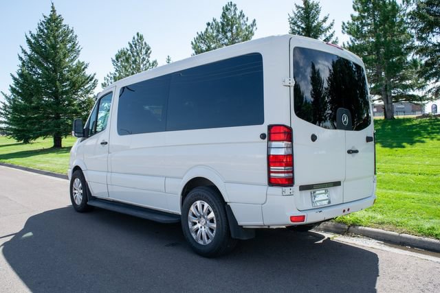 Used 2010 Mercedes-Benz Sprinter 2500 image 4