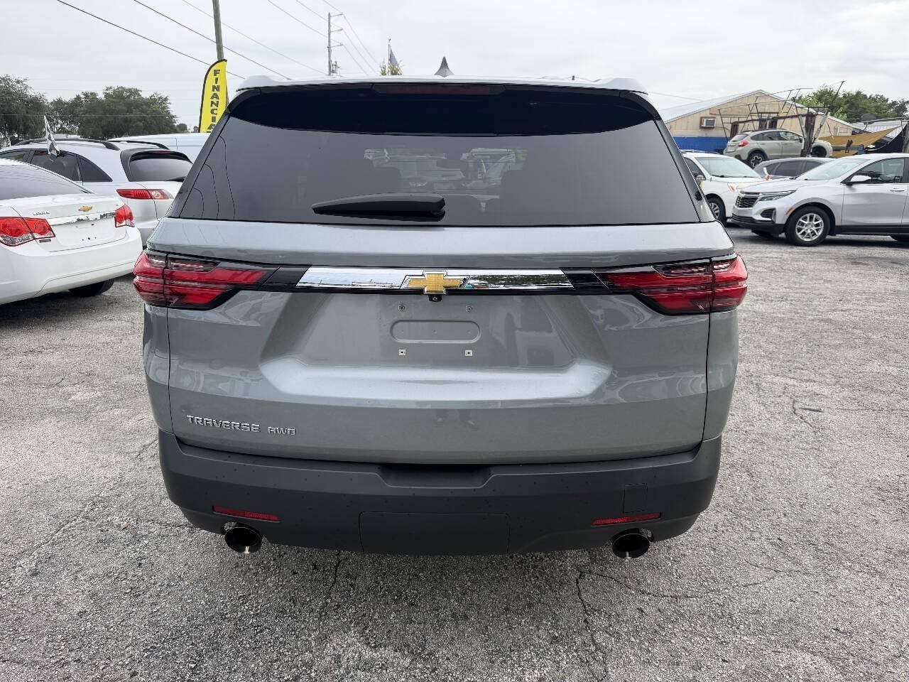 Used 2023 Chevrolet Traverse LS AWD/4WD image 8