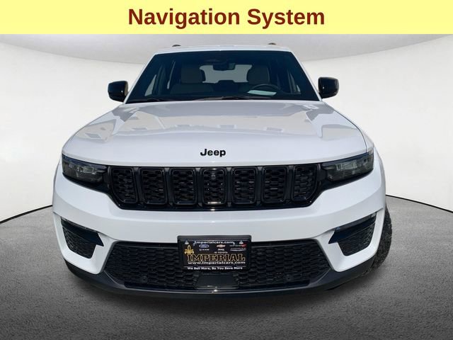 Used 2023 Jeep Grand Cherokee Limited w/ Luxury Tech Group II image 4