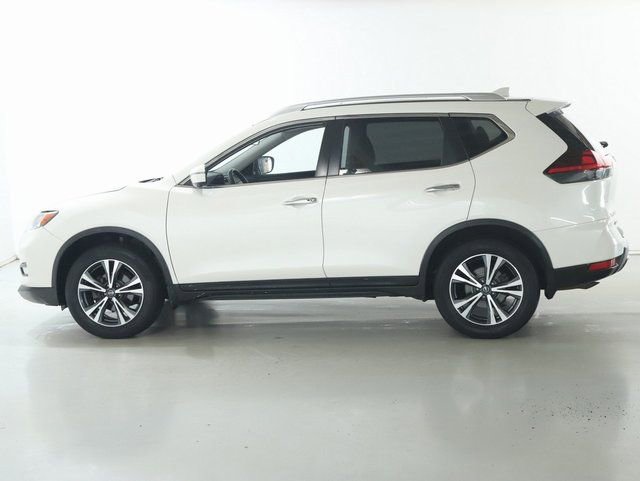 Used 2020 Nissan Rogue SV w/ Sun & Sound Touring Package image 39