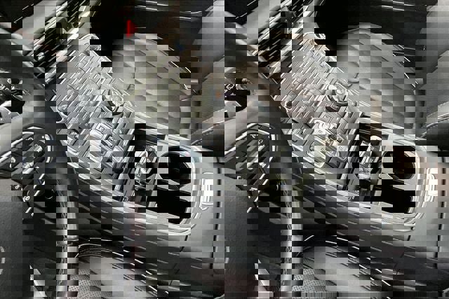 Used 2022 Hyundai Santa Fe Limited image 16