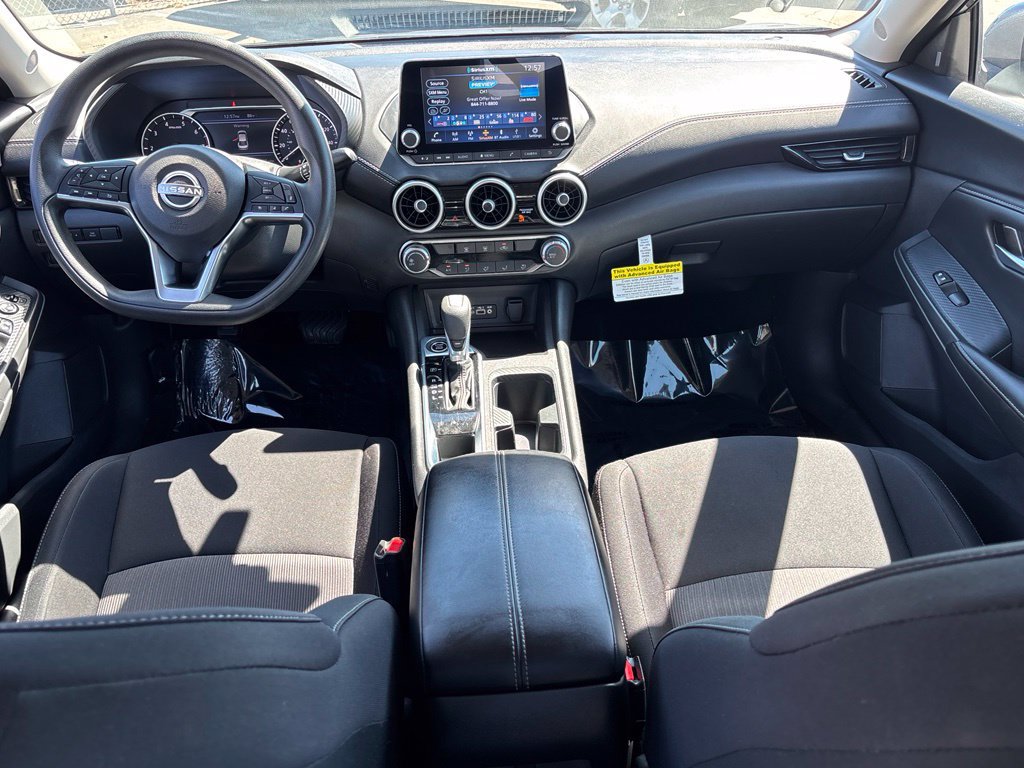 Used 2025 Nissan Sentra SV FWD image 13