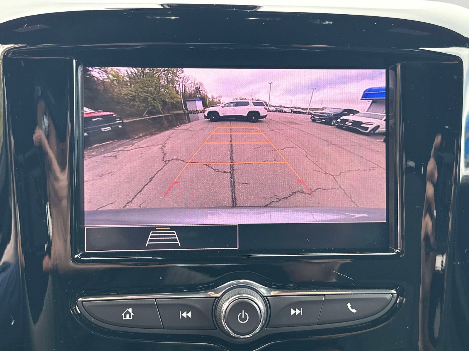 Certified 2023 Chevrolet Traverse LT image 12