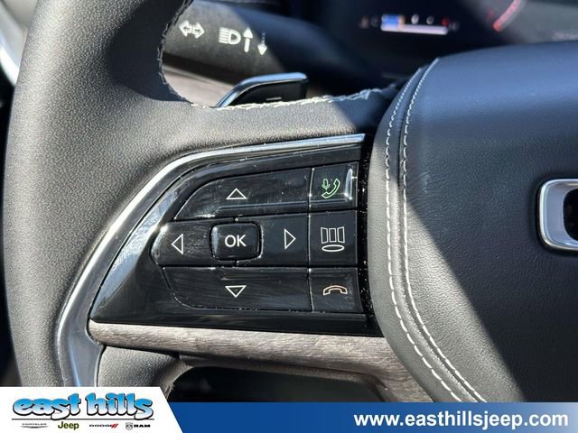 Used 2023 Jeep Grand Cherokee Overland AWD/4WD image 29
