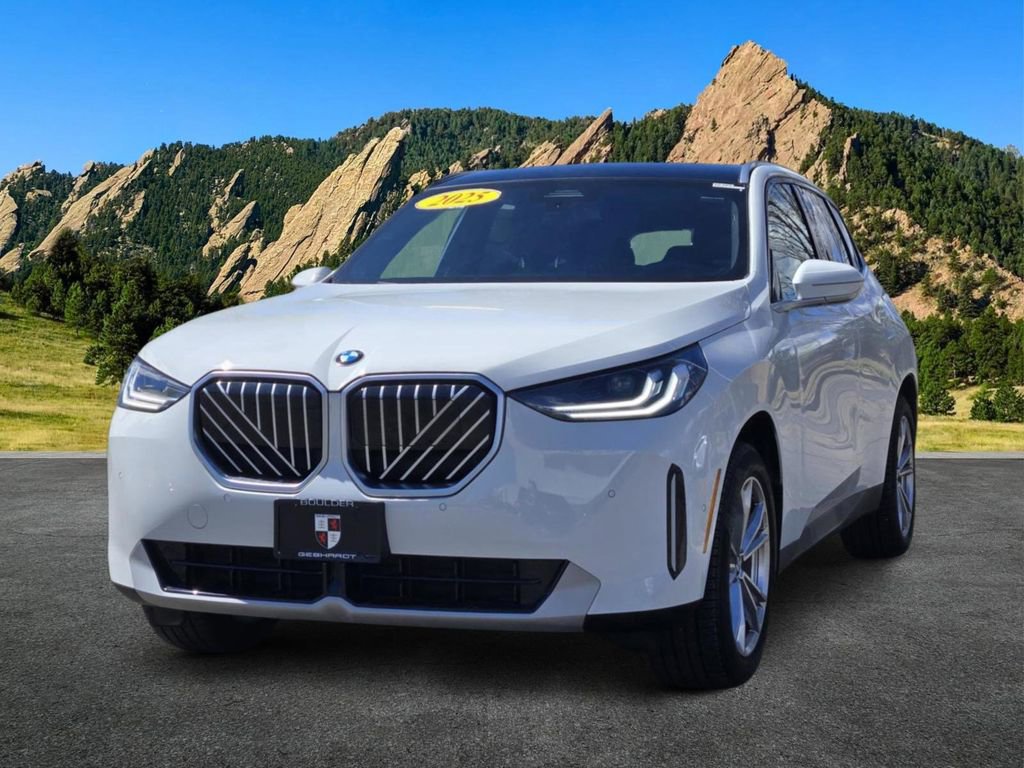 Used 2025 BMW X3 xDrive30i w/ Convenience Package AWD/4WD image 3