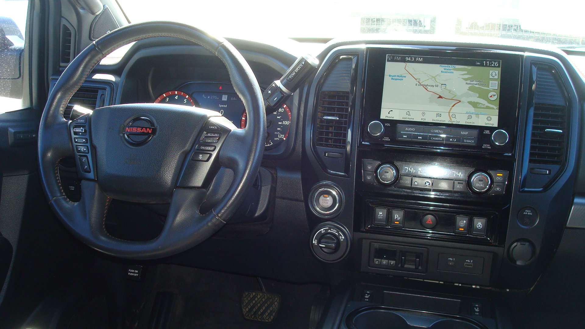 Used 2021 Nissan Titan PRO-4X w/ Pro-4x Convenience Package image 10