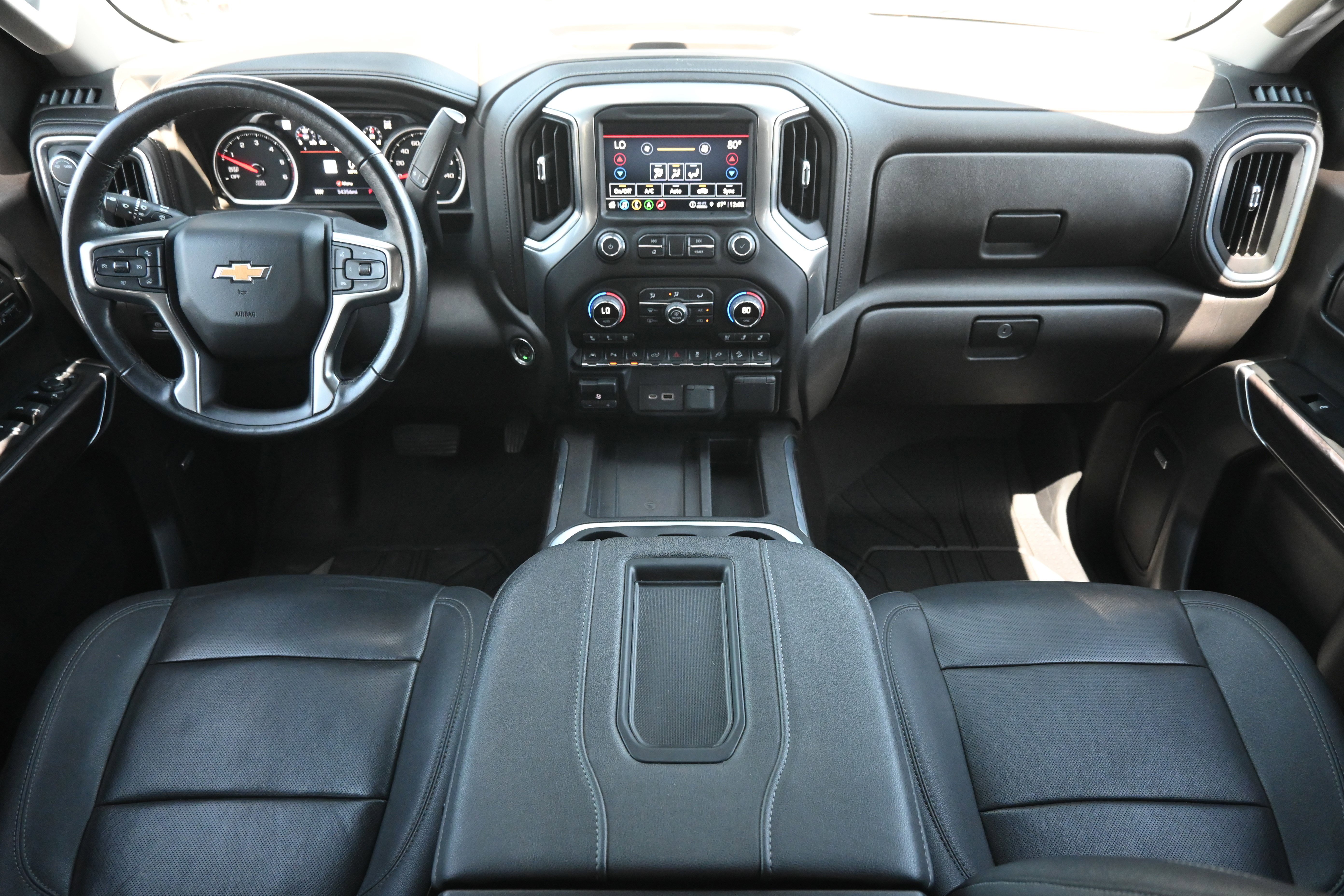Used 2022 Chevrolet Silverado 1500 LTZ w/ LTZ Premium Package AWD/4WD image 31
