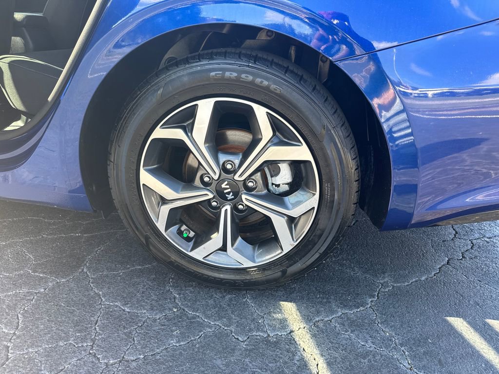 Used 2020 Kia Forte LXS image 19