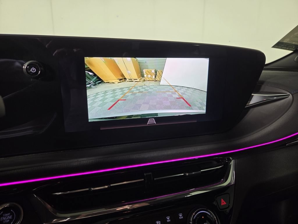 Used 2025 Buick Envista Sport Touring w/ Convenience I Package FWD image 13