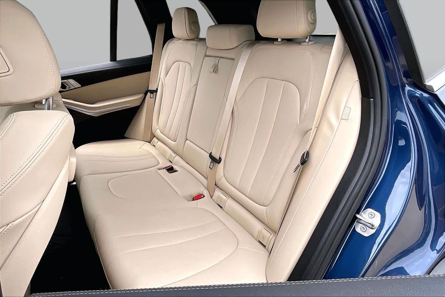 Used 2020 BMW X5 sDrive40i w/ Convenience Package RWD image 21