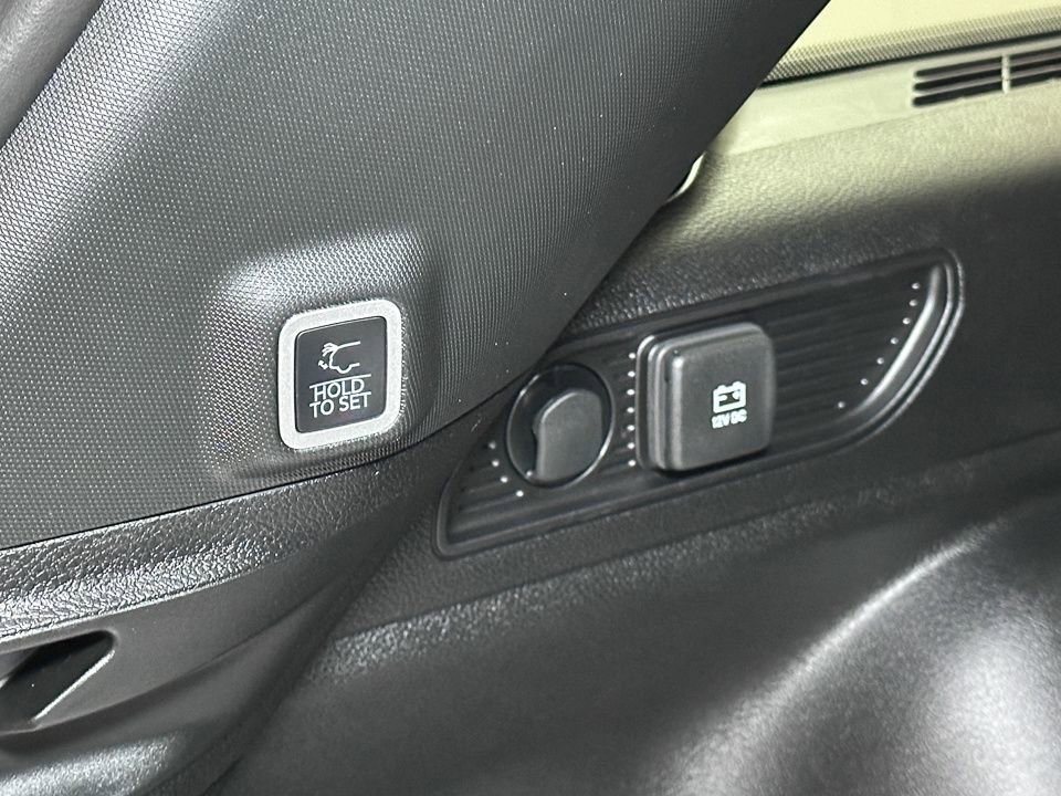 New 2025 Jeep Grand Cherokee Limited image 14