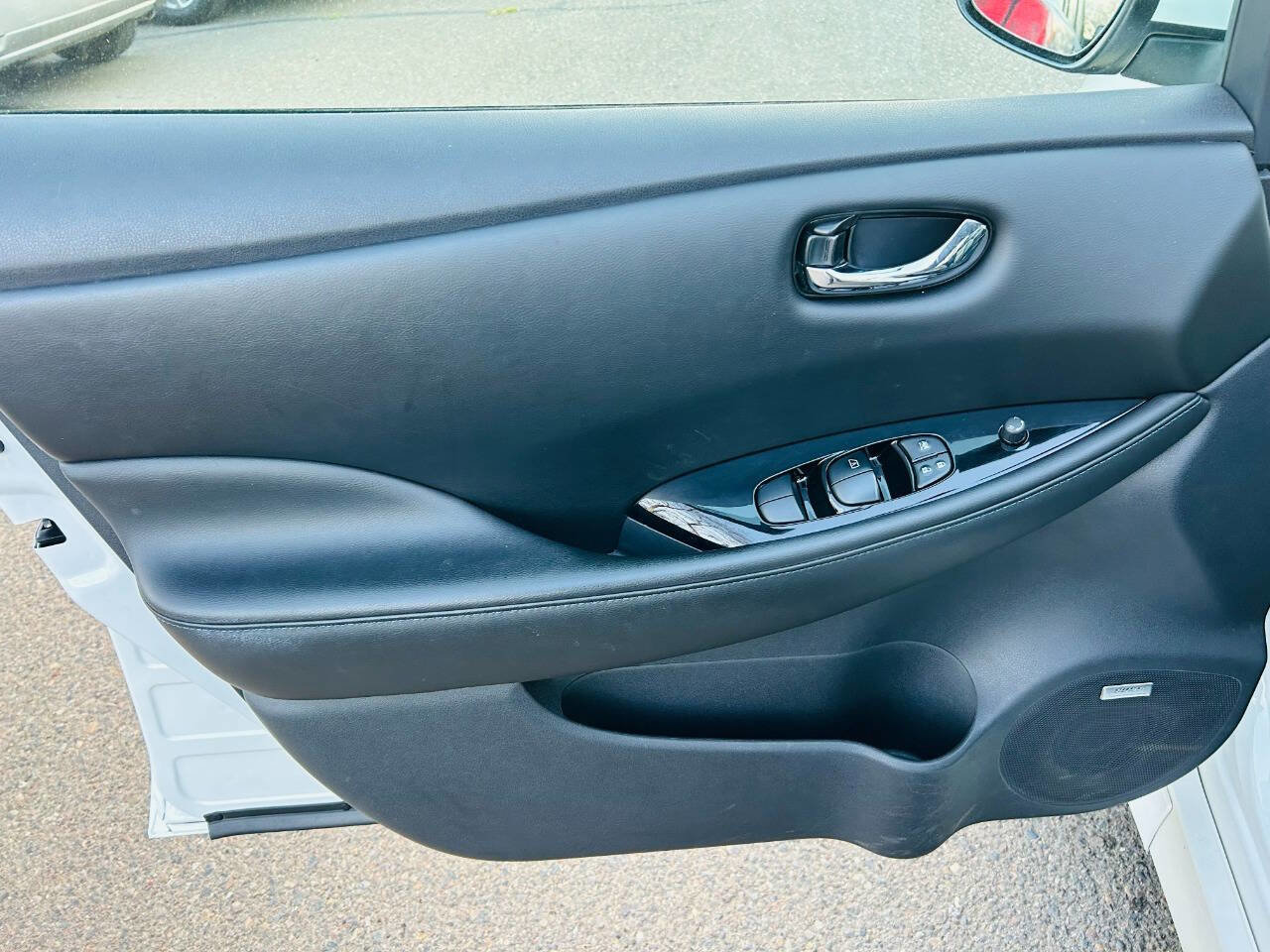 Used 2019 Nissan Leaf SL w/ SL Technology Package image 24