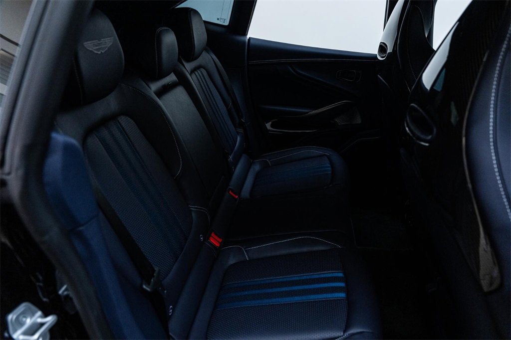 Used 2025 Aston Martin DBX 707 image 33