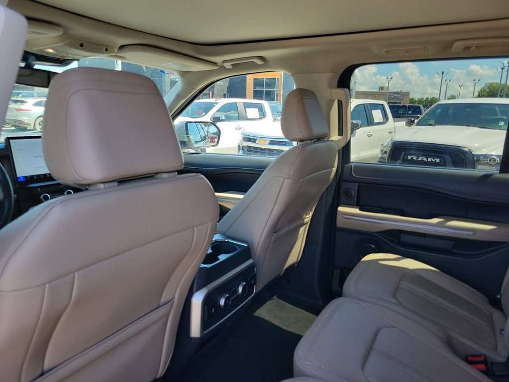 Used 2024 Ford Expedition Max Limited RWD image 15