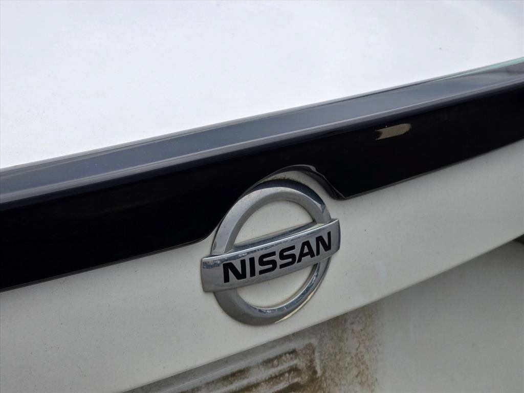 Used 2022 Nissan Sentra SR w/ Midnight Edition FWD image 13