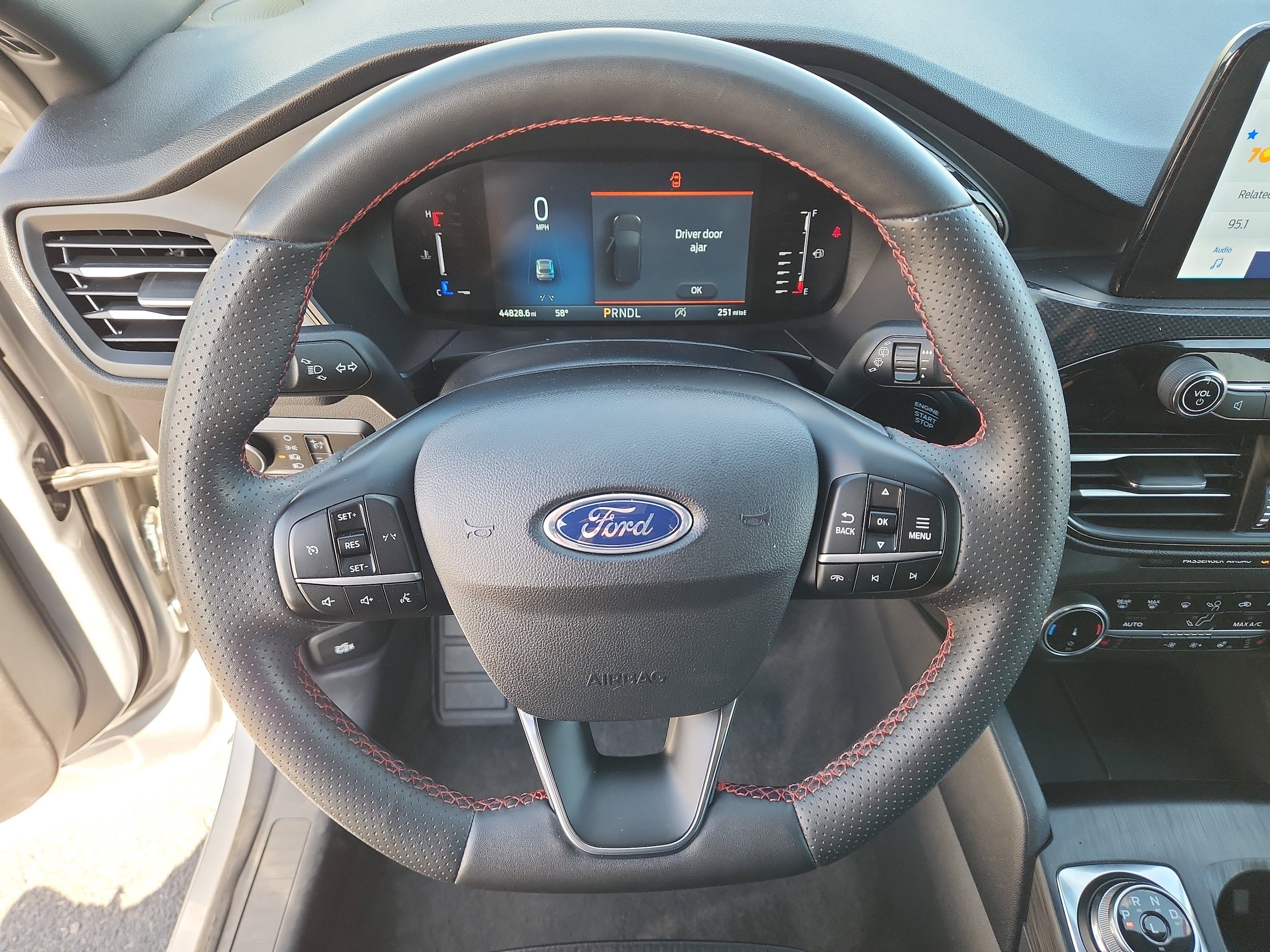Used 2024 Ford Escape ST-Line AWD/4WD image 18
