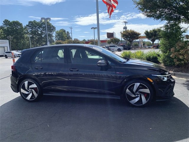 Used 2022 Volkswagen GTI SE image 9