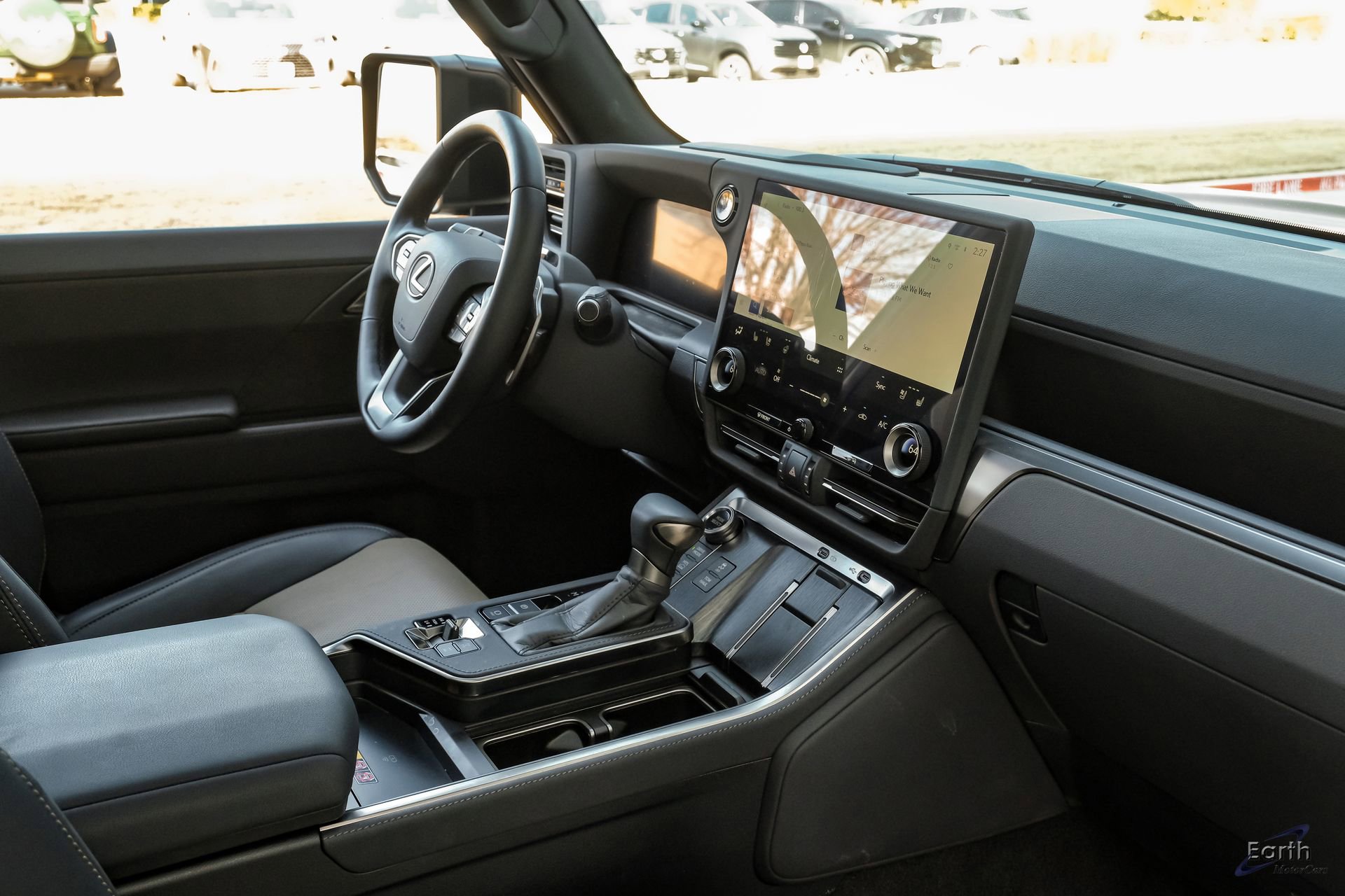 Used 2025 Lexus GX 550 w/ Accessory Package (CT) image 53