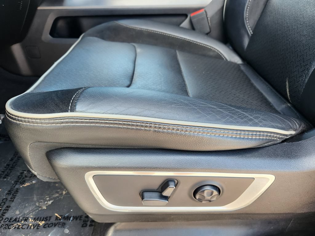 Used 2021 RAM 1500 Laramie AWD/4WD image 15