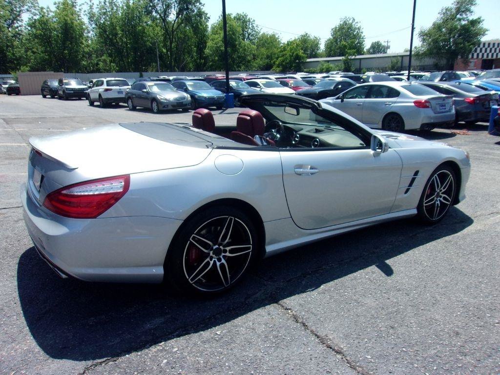 Used 2016 Mercedes-Benz SL 400 w/ Premium I Package image 10