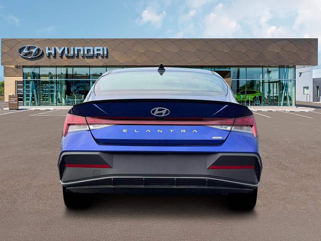 New 2025 Hyundai Elantra SEL FWD image 6