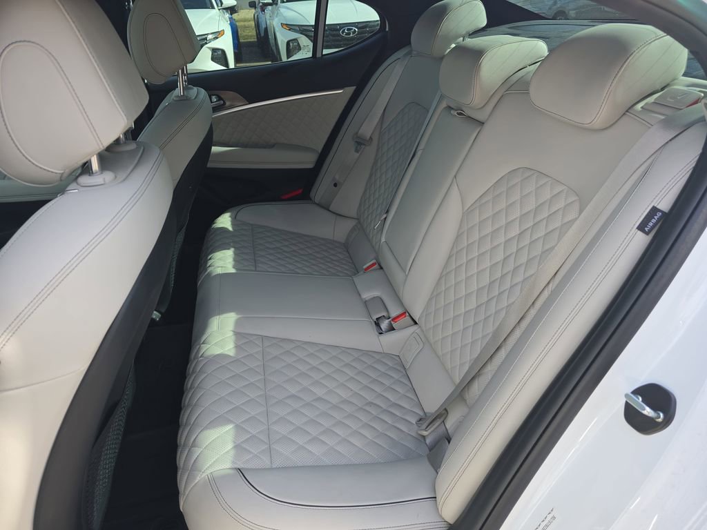 Used 2025 Genesis G70 3.3T Advanced w/ Sport Prestige Package image 14