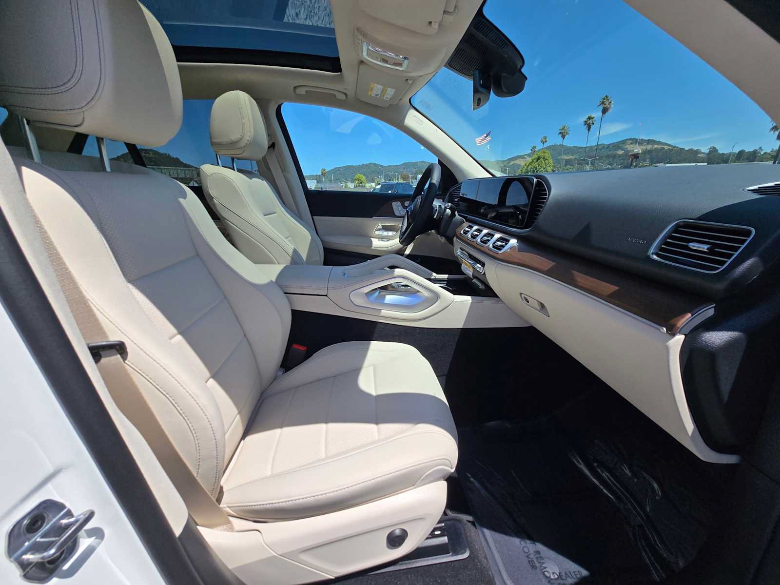 New 2026 Mercedes-Benz GLE 450e 4MATIC image 11