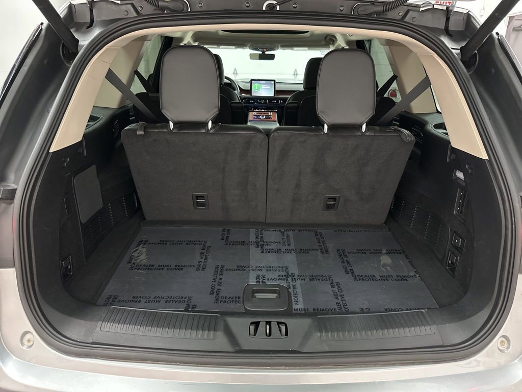 Used 2023 Lincoln Aviator Reserve w/ Equipment Group 201A image 44