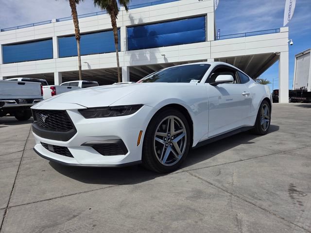 Used 2025 Ford Mustang Premium RWD image 2