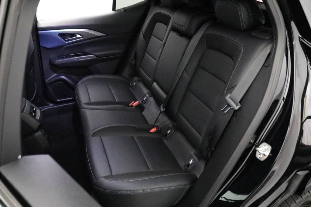 Certified 2026 Chevrolet Equinox EV LT w/ Convenience Package II FWD image 8