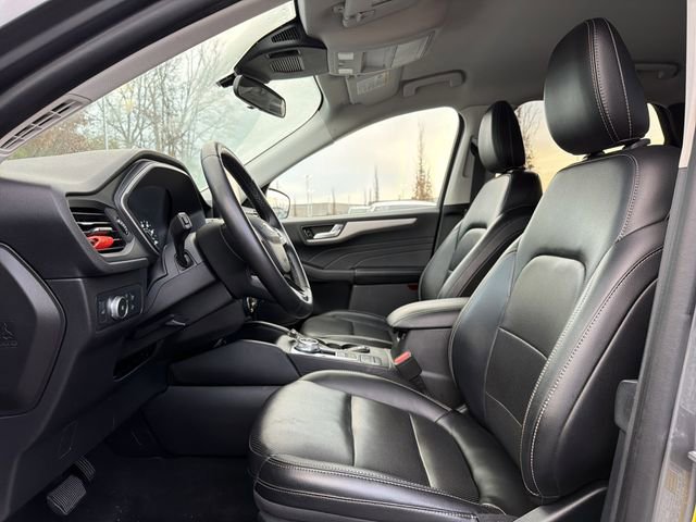 Used 2022 Ford Escape SEL image 11