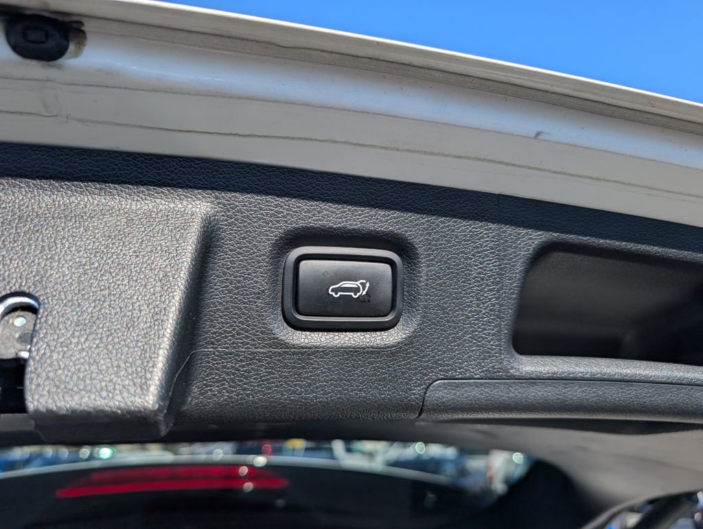 Used 2023 Hyundai Santa Fe SEL Premium AWD/4WD image 6