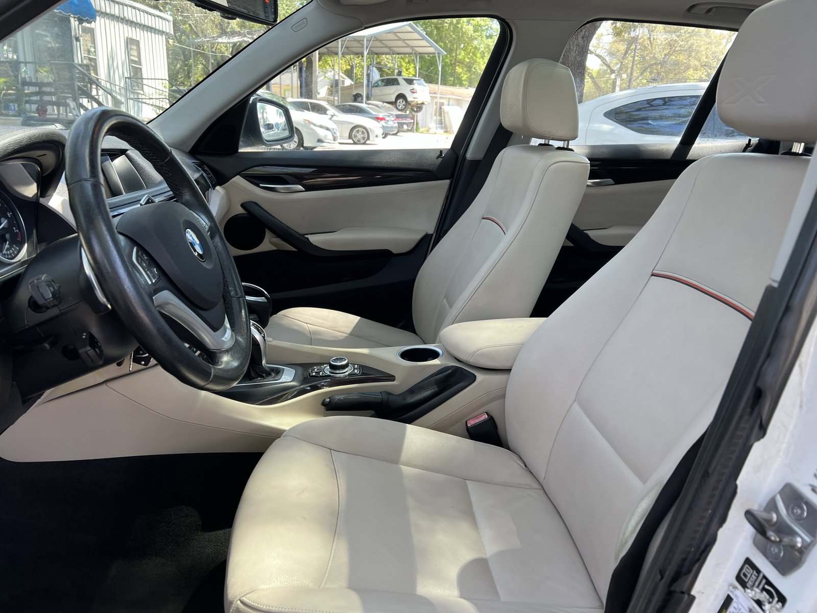 Used 2015 BMW X1 xDrive28i image 9