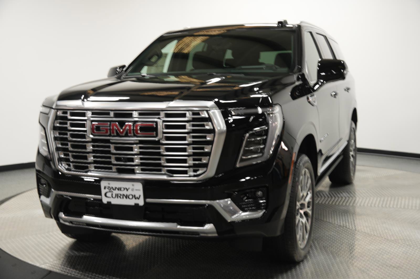 New 2026 GMC Yukon Denali w/ Denali Reserve Package image 3