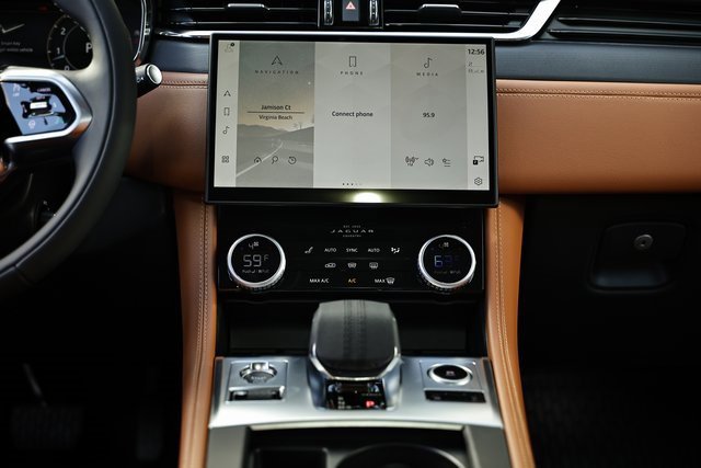 New 2026 Jaguar F-PACE R-Dynamic S image 36