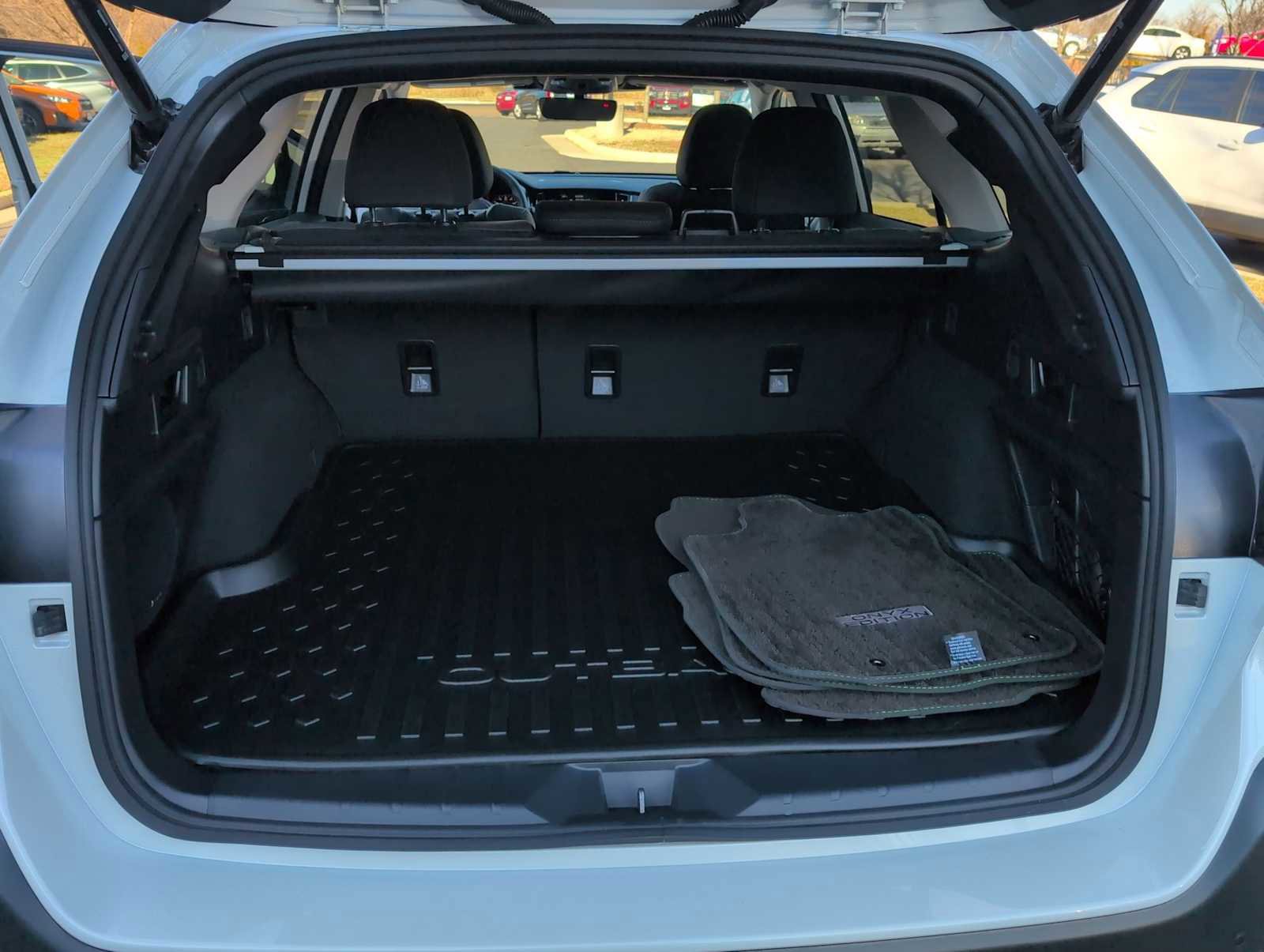 Certified 2025 Subaru Outback Onyx Edition XT image 34