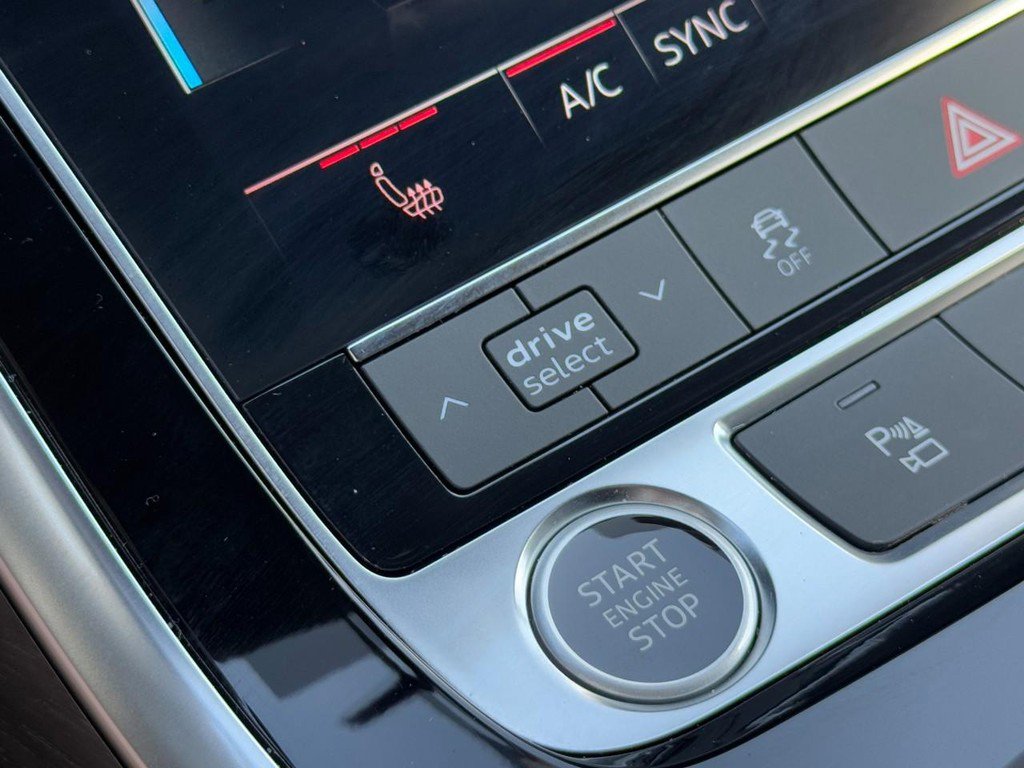 Used 2025 Audi Q7 3.0T Premium w/ Convenience Package image 20