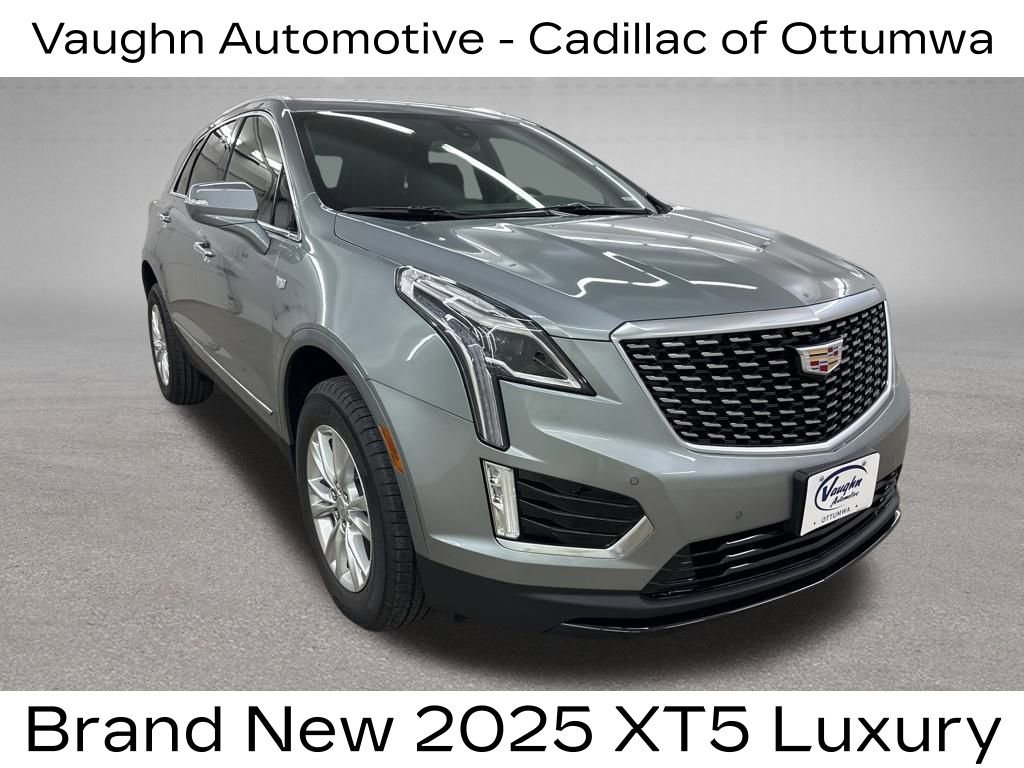 New 2025 Cadillac XT5 Luxury