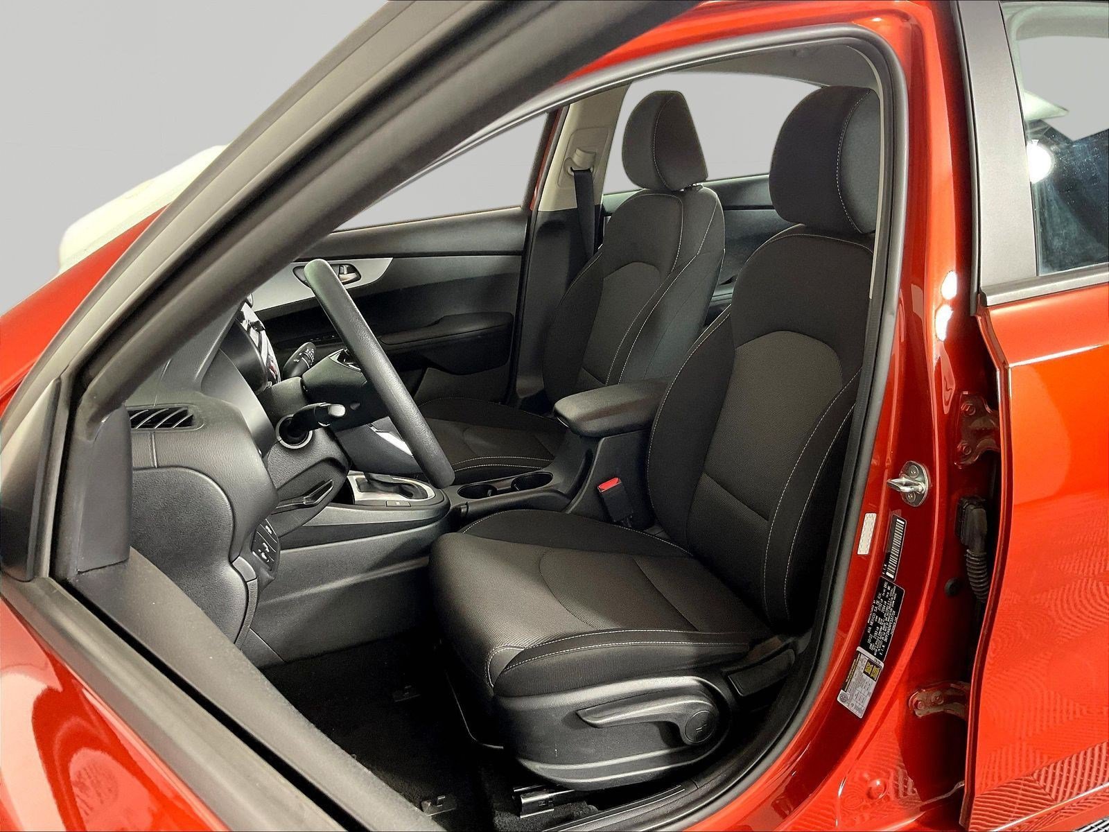 Certified 2023 Kia Forte LXS w/ LXS Technology Package FWD image 21