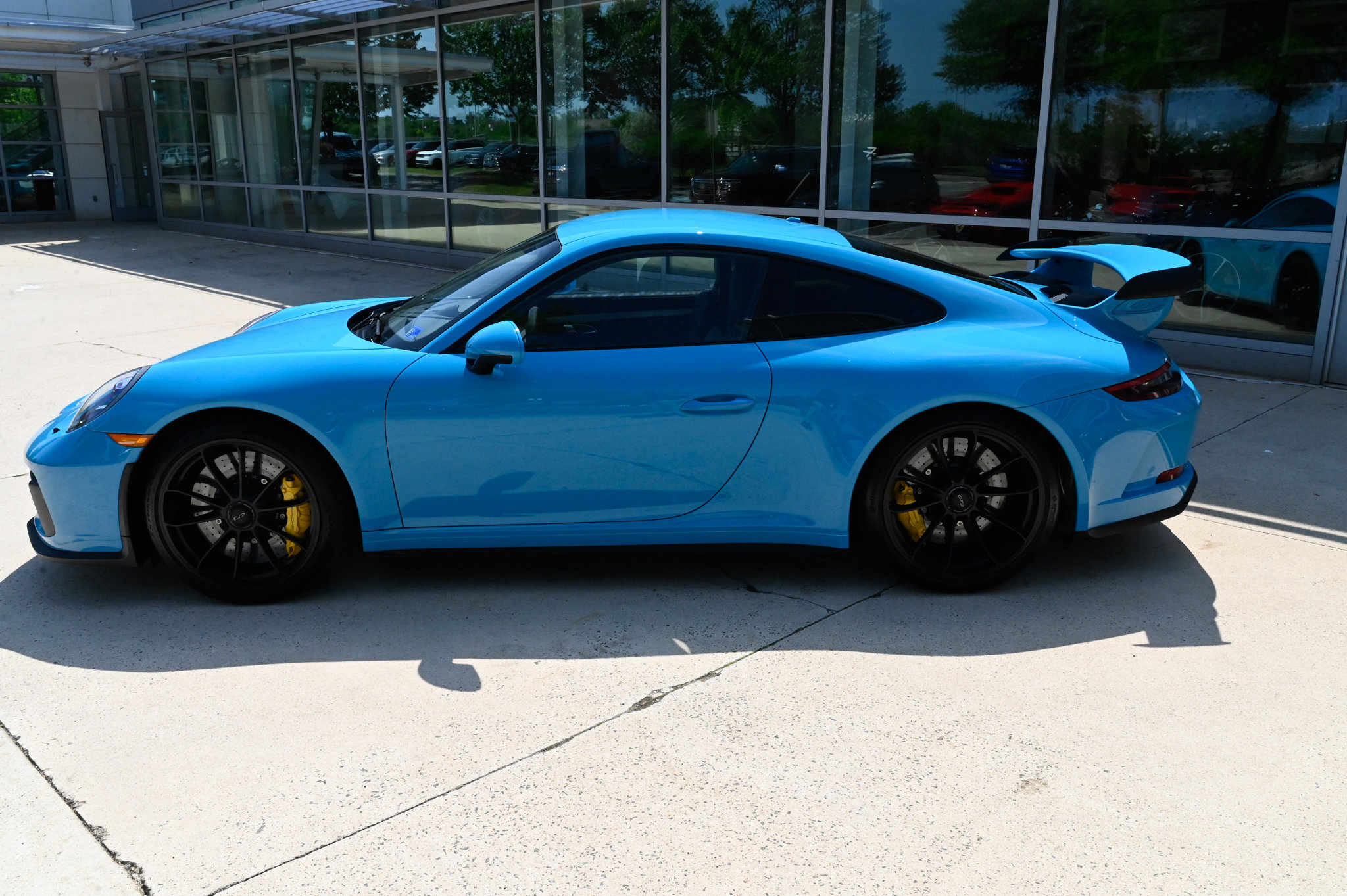 Used 2018 Porsche 911 GT3 RWD image 8