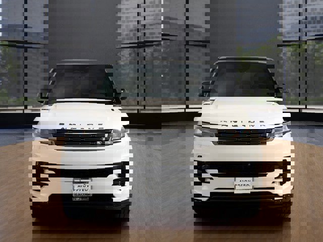 Used 2024 Land Rover Range Rover Sport SE image 11