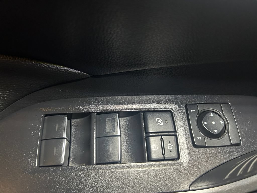 Used 2023 Toyota RAV4 XLE w/ XLE Grade Weather Package AWD/4WD image 21